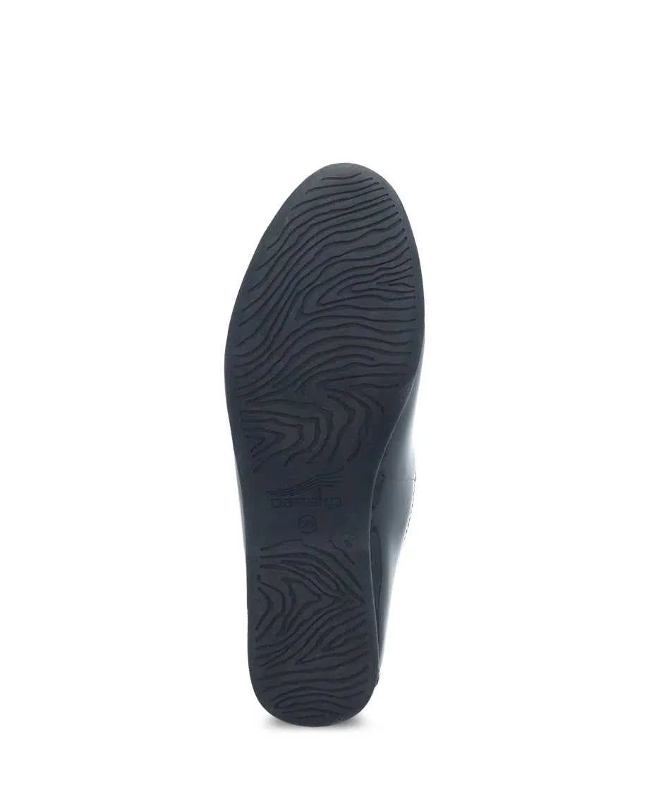 Women's Dansko Lexie Color: Black Patent